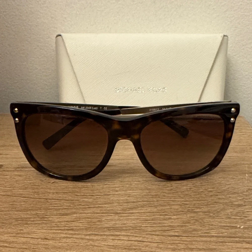 Michael Kors sunglasses. - Picture 1 of 4